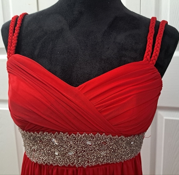 City Triangle Red Special Occasion/Holiday Dress With Rhinestones    Size M - Picture 3 of 15
